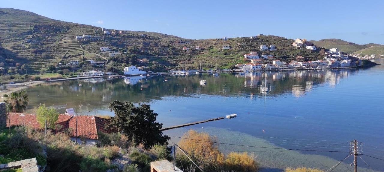 Vourkari, Modern Apartment Overlooking The Marina Of Vourkari Ioulis Exterior foto